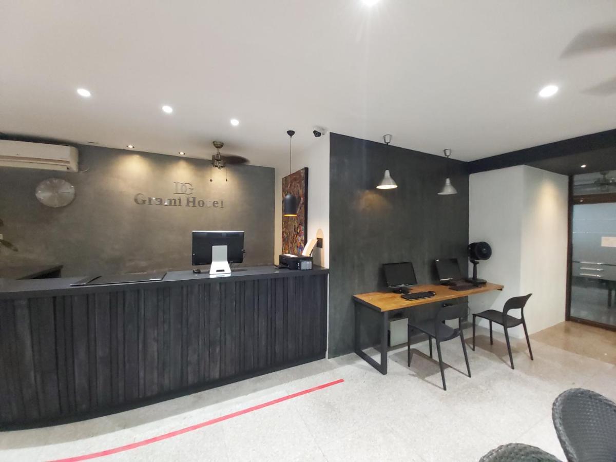 Dg Grami Hotel Paranaque City Buitenkant foto