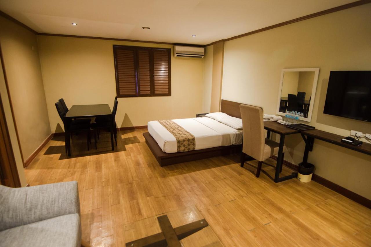 Dg Grami Hotel Paranaque City Buitenkant foto