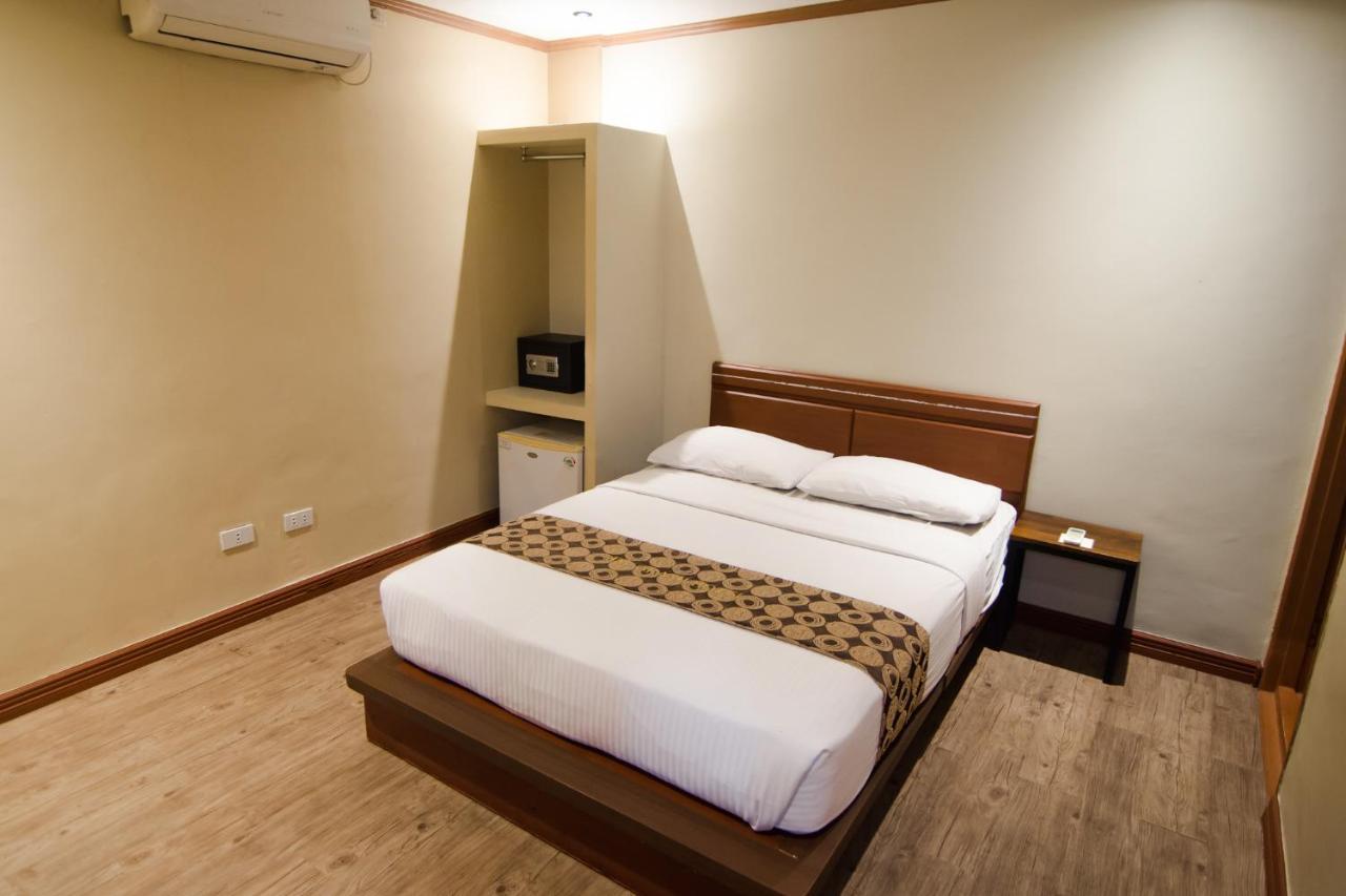 Dg Grami Hotel Paranaque City Buitenkant foto
